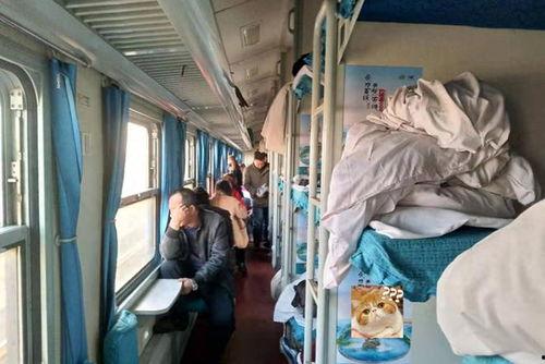 娱乐圈爆料客火车卧铺被,火车卧铺成明星“私密空间”，揭秘明星出行细节！  第3张